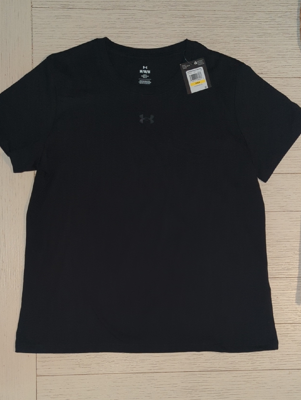 Under Armour  Women's Black  Loose Short-Sleeve Performance Tee